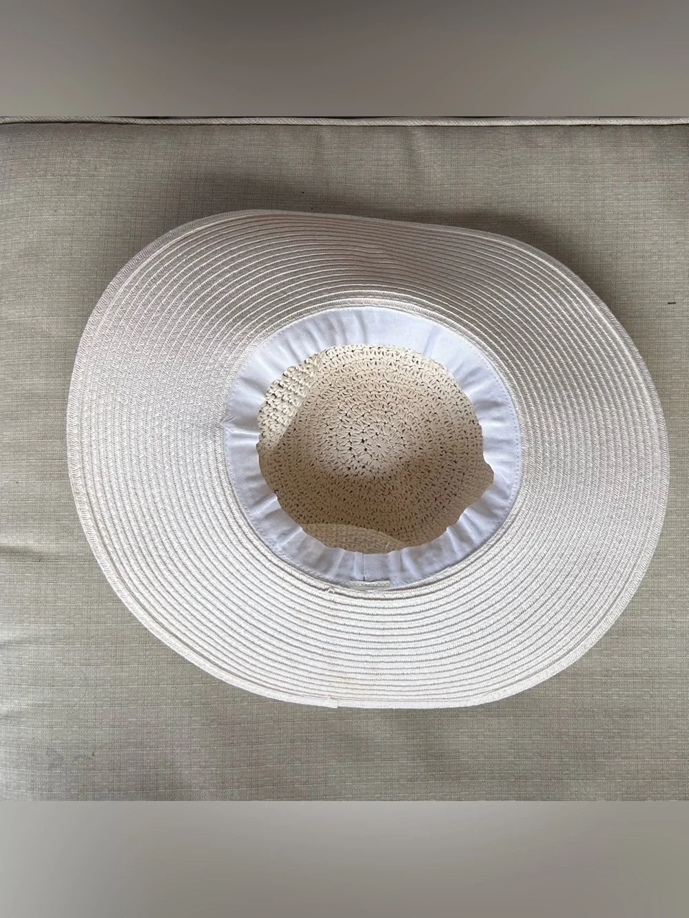 NWOT San Diego Hat Company Ivory Wide-Brim Packable Crochet Sun Hat